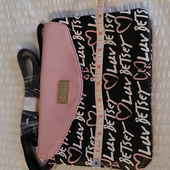 NWOT Betsey Johnson Luv Betsey Cross body Bag - Picture 9 of 11